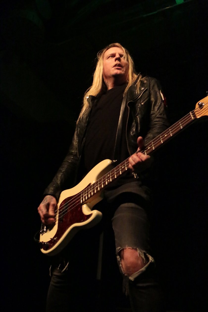 Backyard Babies Backyard Babies. (4/17) Die Schweden wissen immer