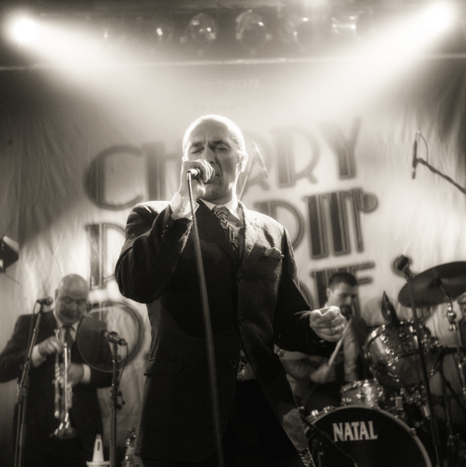 Cherry Poppin' Daddies – Die 'legendäre' laid back Punk-Big Band in der Haupstadt. – Steve Perry.