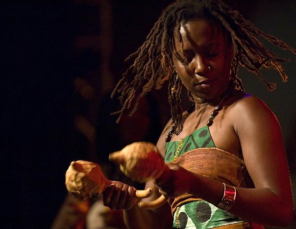 Chiwoniso – Die Königin gibt sich die Ehre! – Auch ihre Musik ...