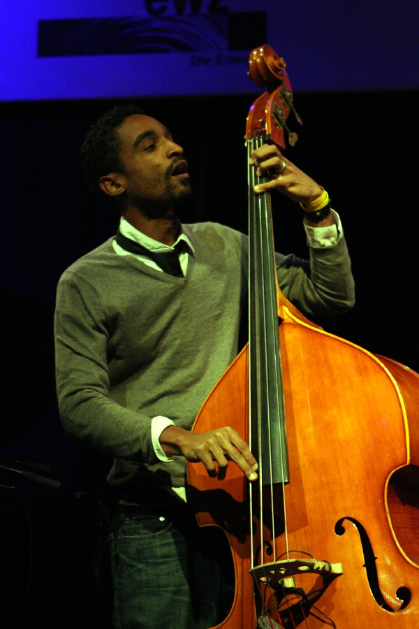 Christian Scott live auf dem Jazz No Jazz-Festival in Zürich 2010. – Bass ...