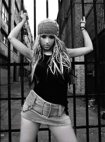 Christina Aguilera posiert (Pressefotos). – Christina Aguilera (2002)