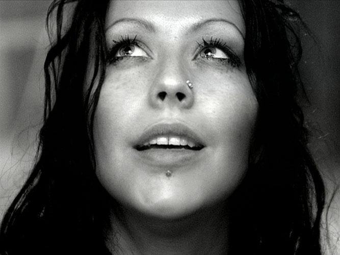 Christina Aguilera posiert (Pressefotos). – Video Shot (Christina Aguilera) 1