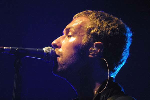 Coldplay – Chris Martins Glanzauftritt in Düsseldorf, April 2003. – 