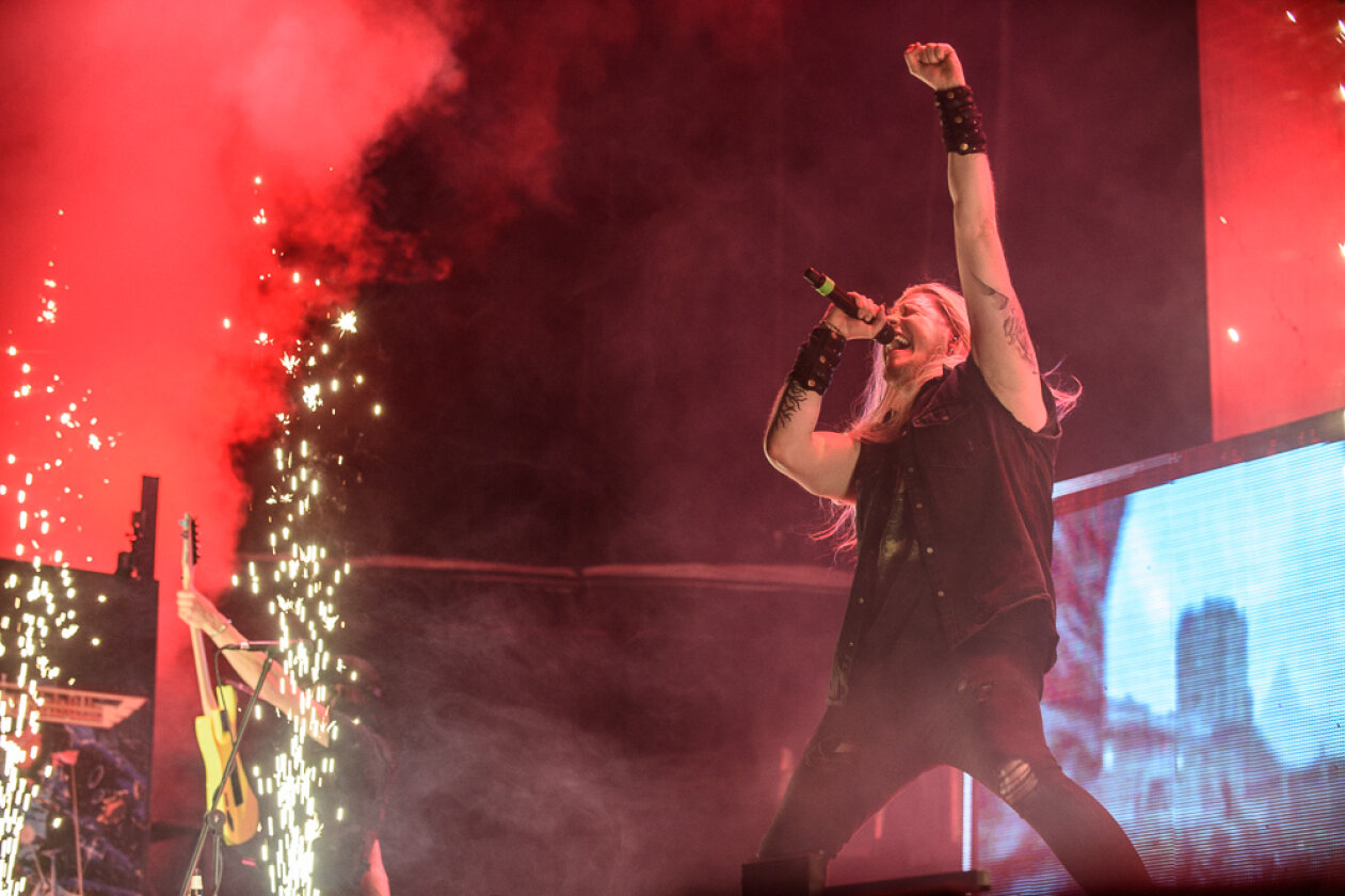 DragonForce DragonForce. (7/17) Im LiveDoppelpack mit Powerwolf on