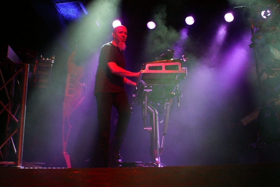 Dream Theater – Mit neuem Drummer und beim einzigen Schweizer Clubgig im Komplex 457. – Jordan Rudess.