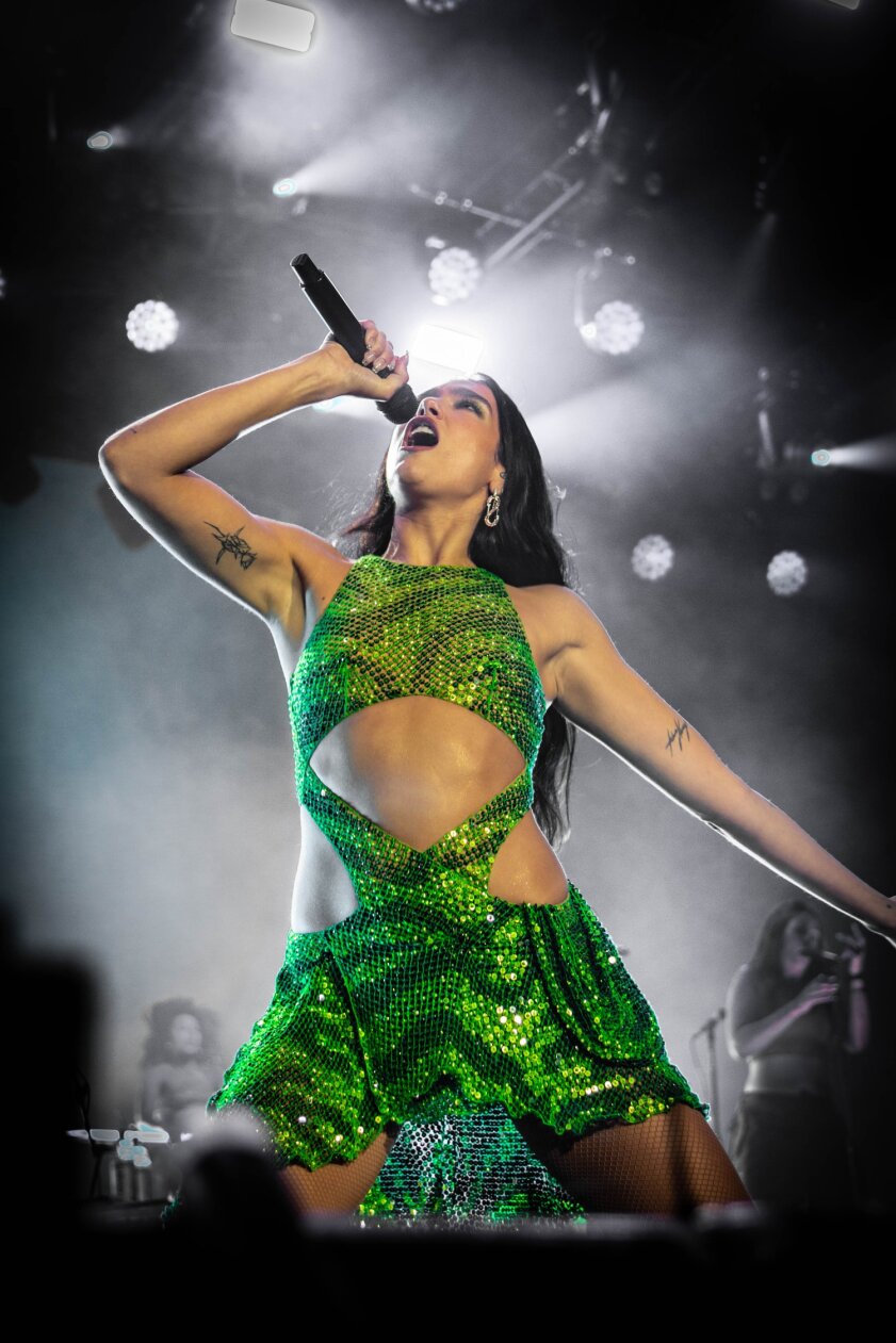 Dua Lipa kehrt als Headlinerin zum Roskilde Festival zurück. – Vier Jahre nach ihrem ersten Auftritt beim Festival ...