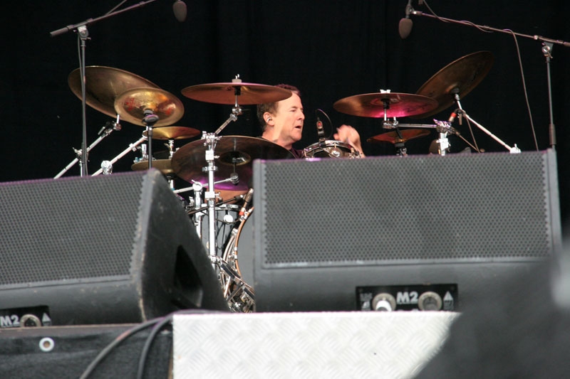 Fates Warning – Trotz Regen eine der am meisten beachteten Bands auf dem Festival. – Jim Matheos