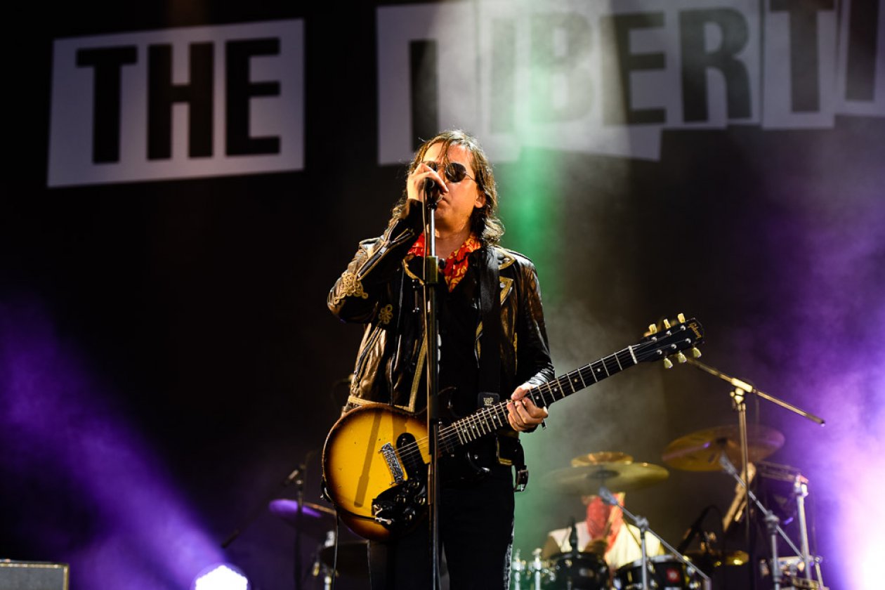 Muse, The Libertines, Bad Religion u.a. gratulieren zum Festivaljubiläum im Bodenseestadion. – Carl.