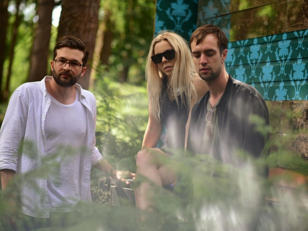 Haelos laut.de Band