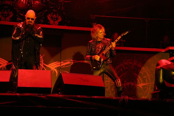 Judas Priest – Vor allem Halford ist vom Alter gezeichnet. – 