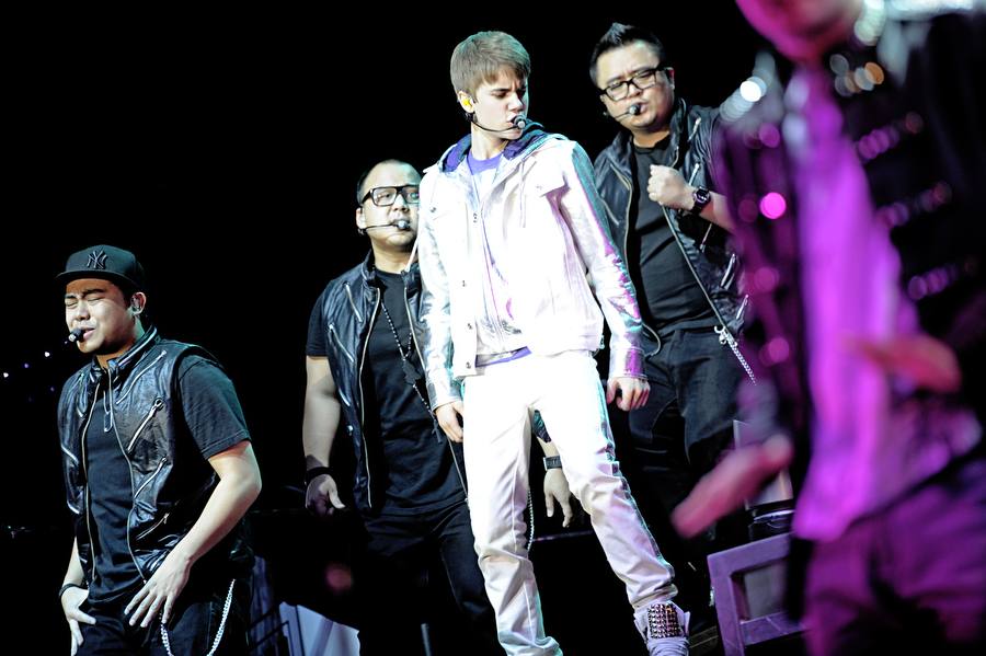 11.000 Mädels bekreischten den Tourstart von The Biebs. – Justin Bieber in Oberhausen