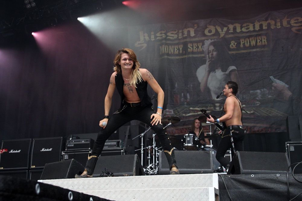 Kissin' Dynamite Hannes Braun (8/12) laut.de Foto