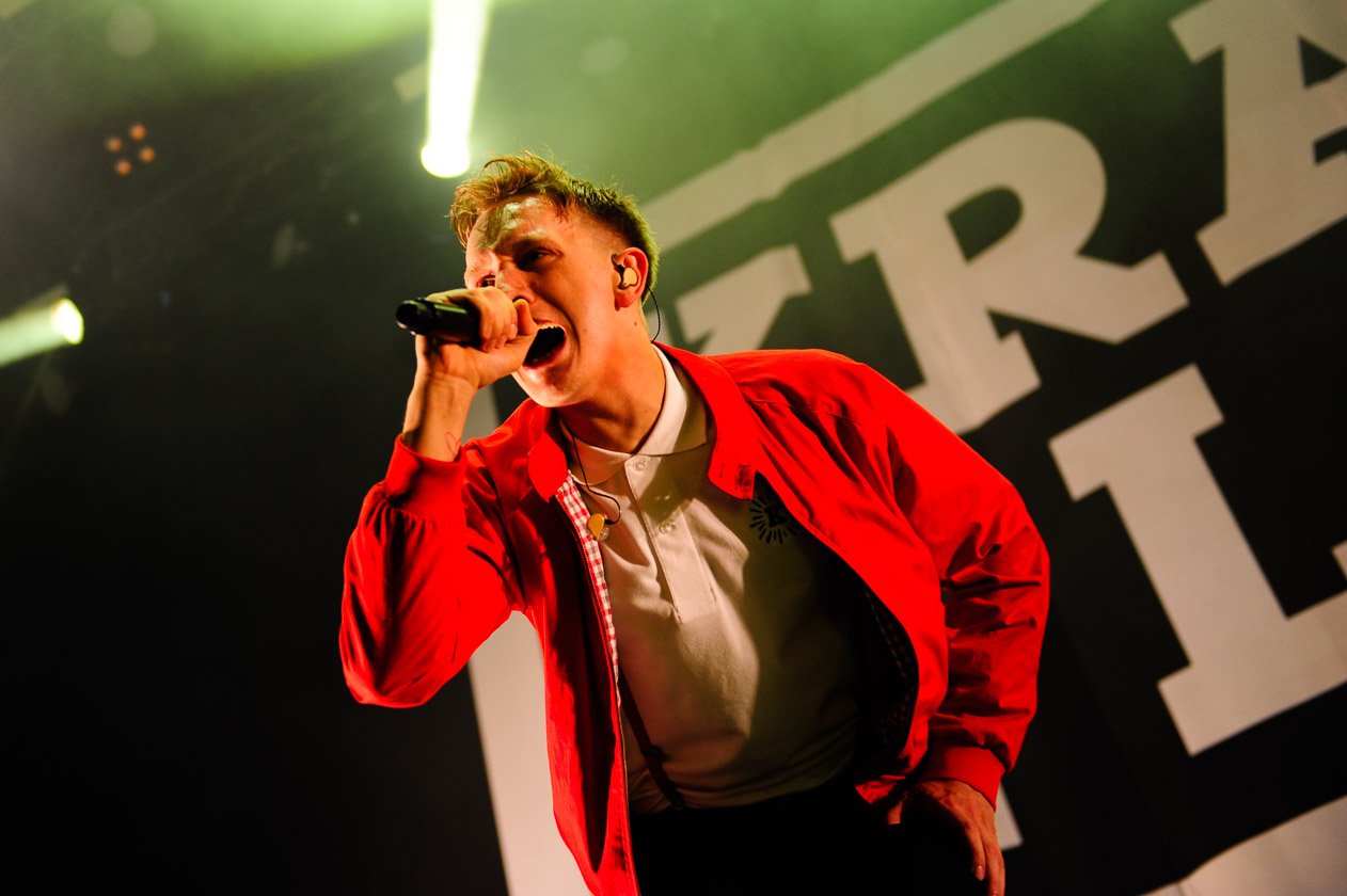 Kraftklub Felix. (11/11) Ein RockFest bei strömendem Regen. laut