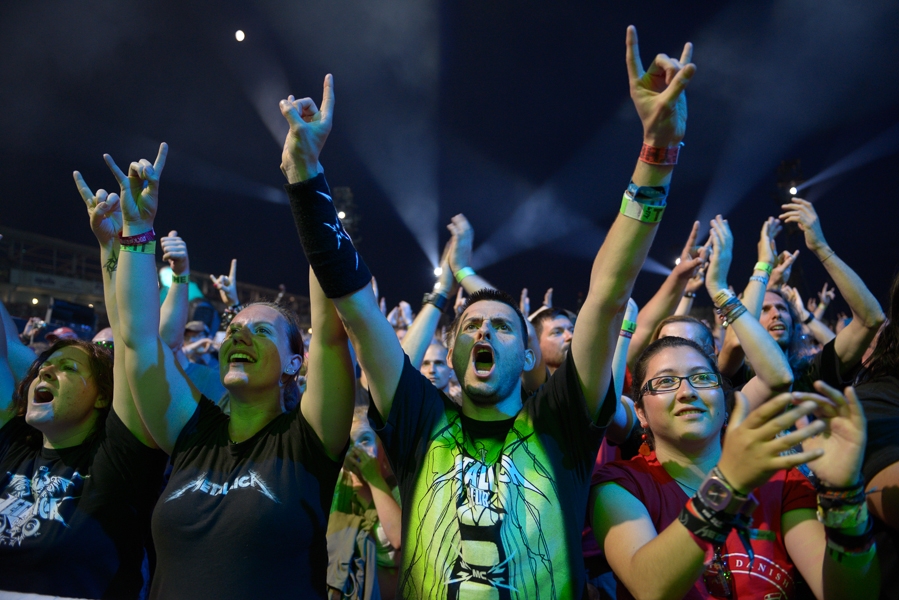 Metallica – Was geht bei dem Headliner schon schief?! – Fans.