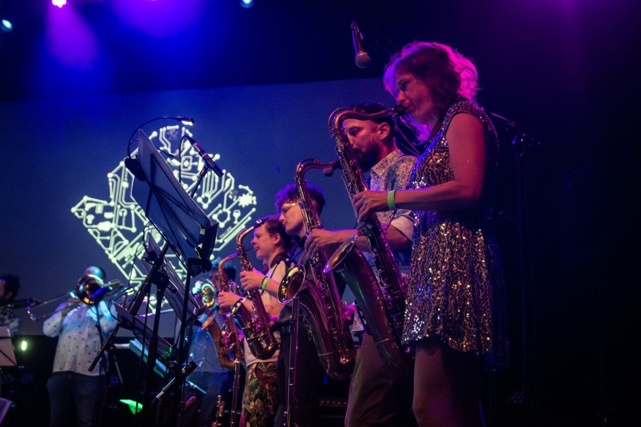 Monika Roscher Big Band SaxofonFraktion. (8/24) Witchy Activities in Berlin mit Monika