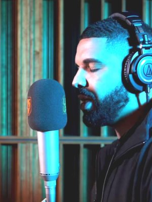 Drake Zwei Neue Songs Ein Neues Video Laut De News