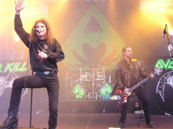 Overkill gehören auch fast 25 Jahre nach Gründung zu den besten Live-Bands. – 