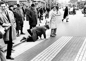 Peter Weibel laut.de Band