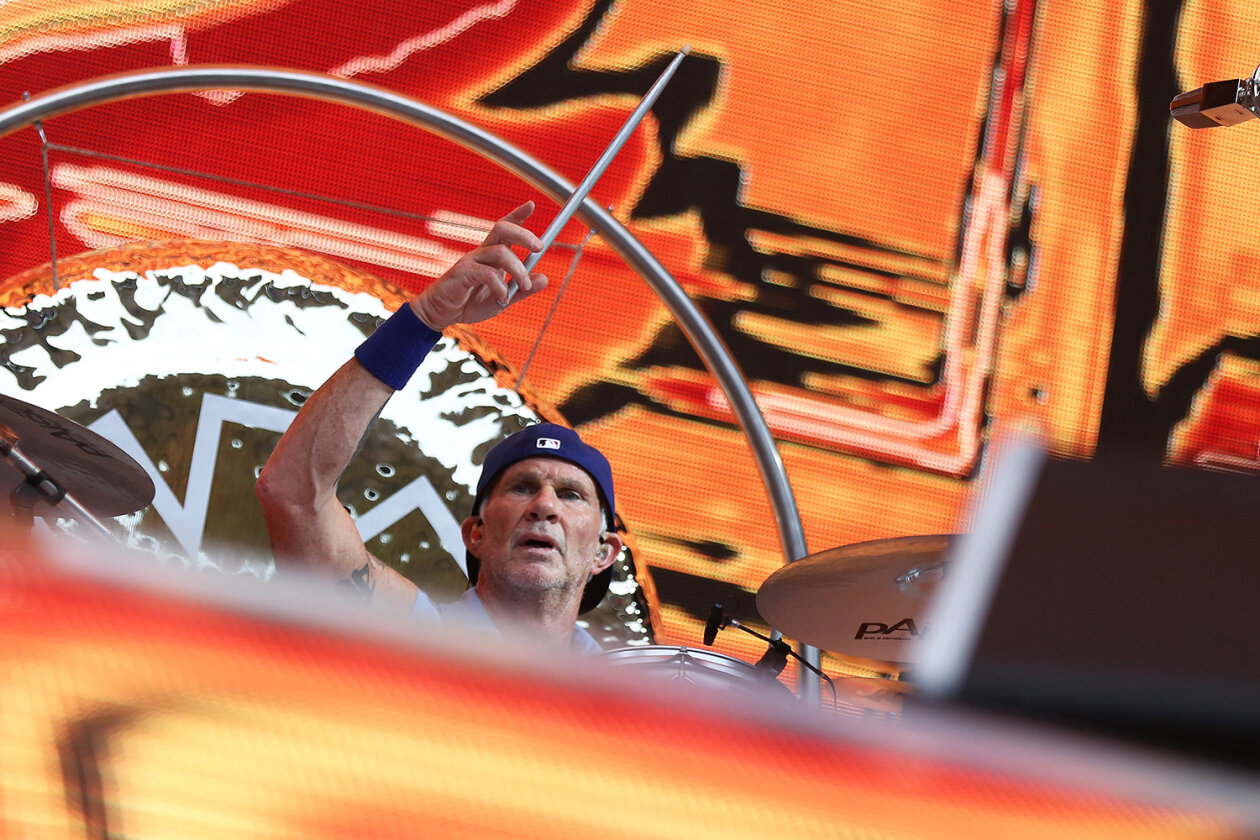 Red Hot Chili Peppers – Chad Smith.