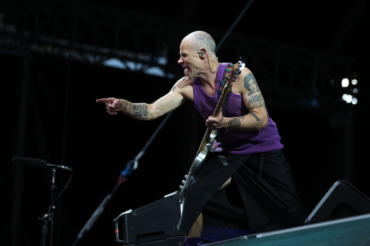 Red Hot Chili Peppers – Flea.