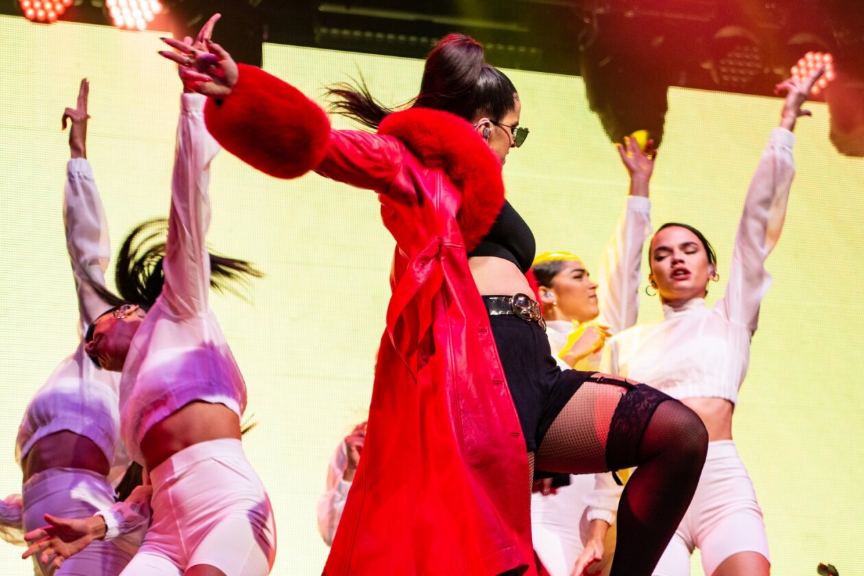 Rosalías Flamenco Pop on stage – kurz nach dem Release von "El Mal Querer". – Rosalía.