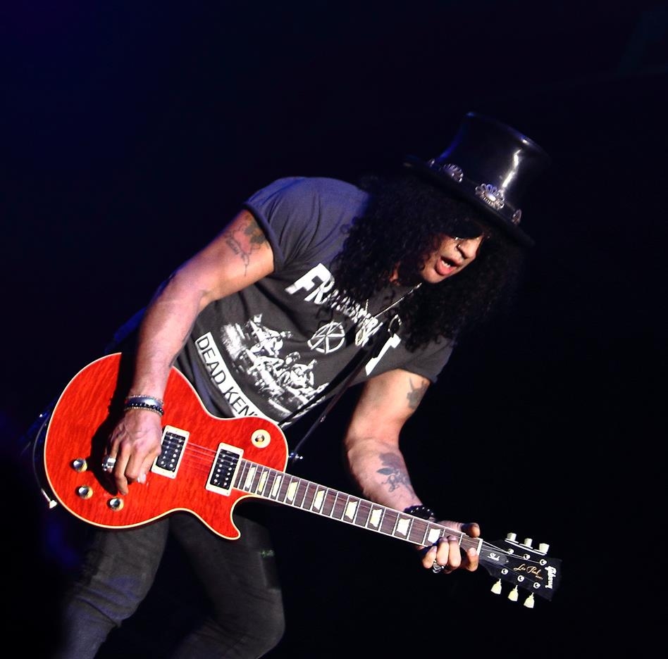 Slash – Slash. (10/20) – World On Fire: Slash, Myles Kennedy und die ...