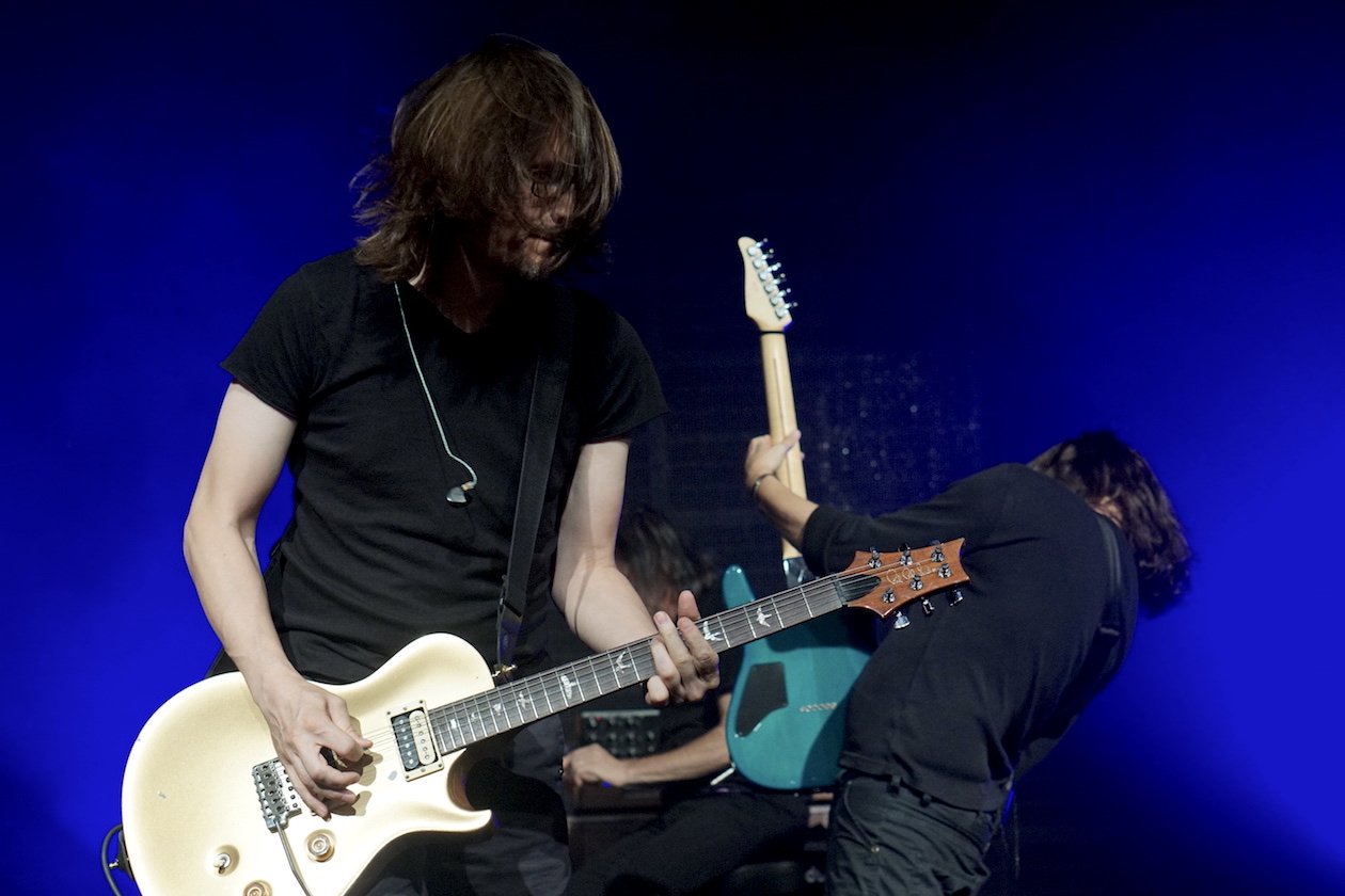 Steven Wilson – Beim letzten Europakonzert der "Hand. Cannot. Erase."-Tournee. – Zwei Tributes an David Bowie: "Lazarus" plus "Space Oddity".