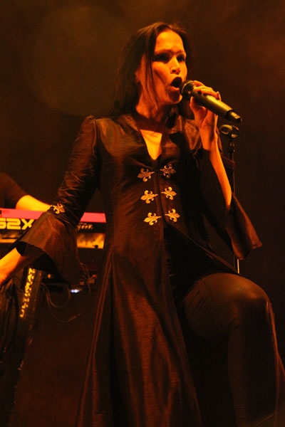 Souveräner Auftritt im Vorprogramm von Alice Cooper – Tarja Turunen