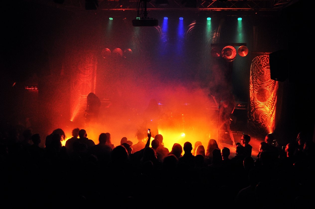 Wolves In The Throne Room – Wolves In The Ruhrpott: "Thrice Woven" live in Bochum. – Born From The Serpent's Eye.