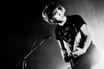 Alex Turner geht ab.|&copy; laut.de (Fotograf: Peter Wafzig)