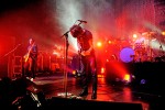 Nick OMalley, Alex Turner und Matt Helders.|&copy; laut.de (Fotograf: Peter Wafzig)