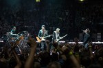 U2, Rod Stewart und Elvis Costello,  | © laut.de (Fotograf: Rainer Keuenhof)