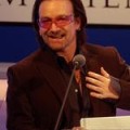 Medienpreis - Bono von Joschka Fischer geehrt