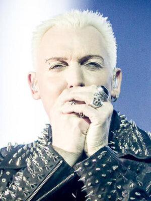 Vorchecking: Alligatoah, Scooter, Shakira