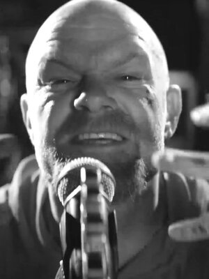 Five Finger Death Punch: "This Is The Way" mit DMX