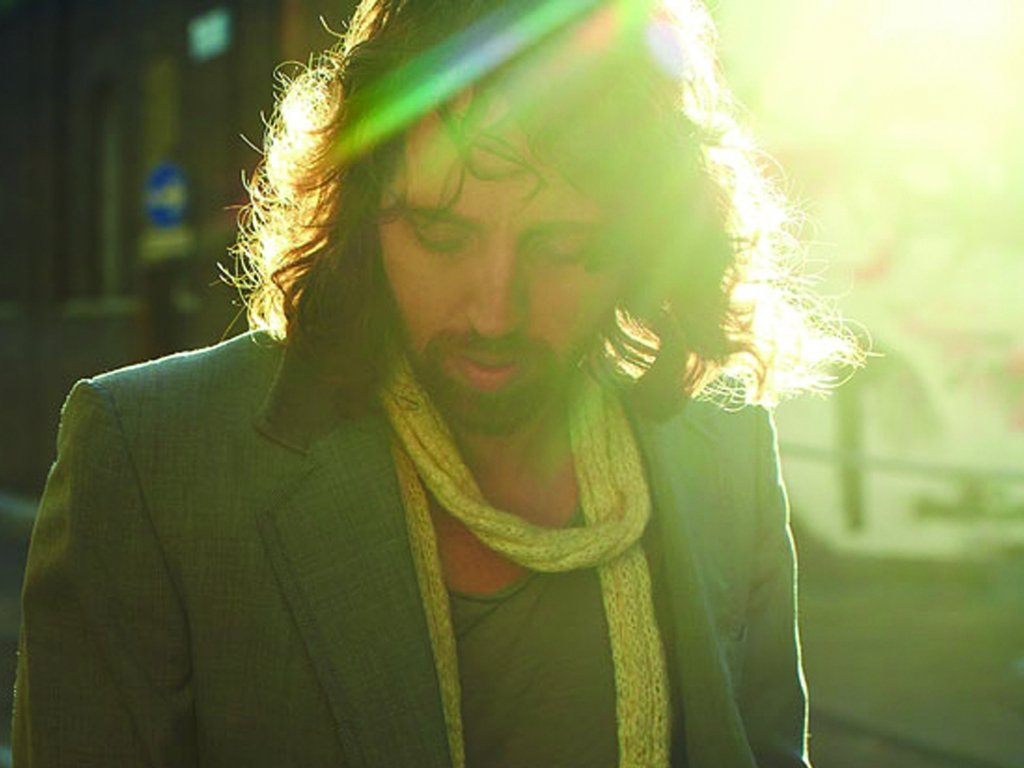 Jonathan Jeremiah live in Leipzig am 14. April 2023 laut.de Konzert