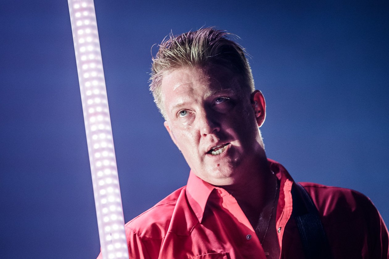 Queens Of The Stone Age Neuer Song "Emotion Sickness" laut.de