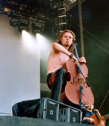 Apocalyptica – Achtung, hier brennt das Cello! – 