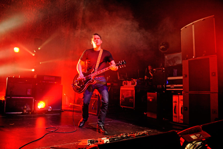 Arctic Monkeys – Sie sind eine Liveband. Daran lassen sie in Köln nicht den geringsten Zweifel. – Gitarrist Jamie Cook.