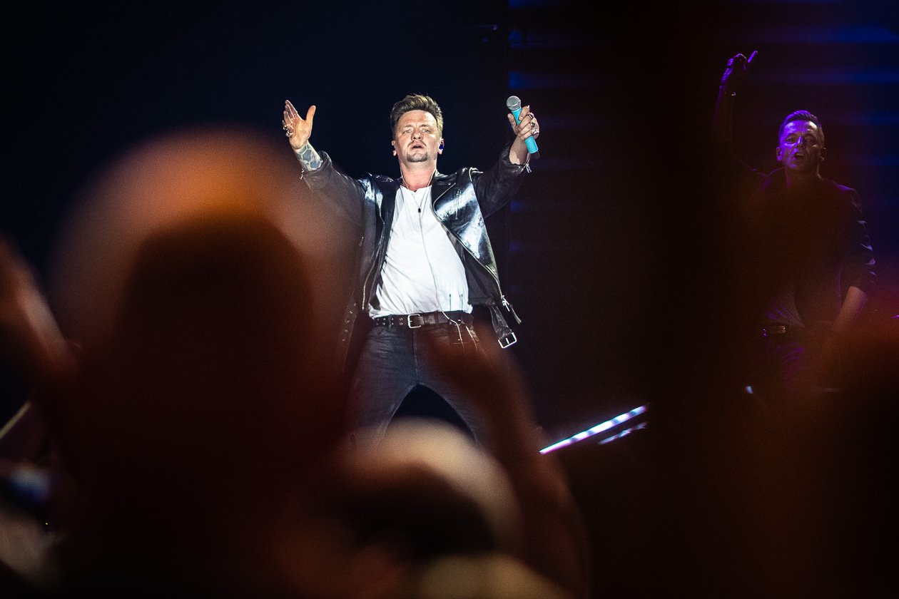  Ben Zucker – Ben Zucker. (9/17) – Beim Konzert wurde auch für eine DVD Bildidee 