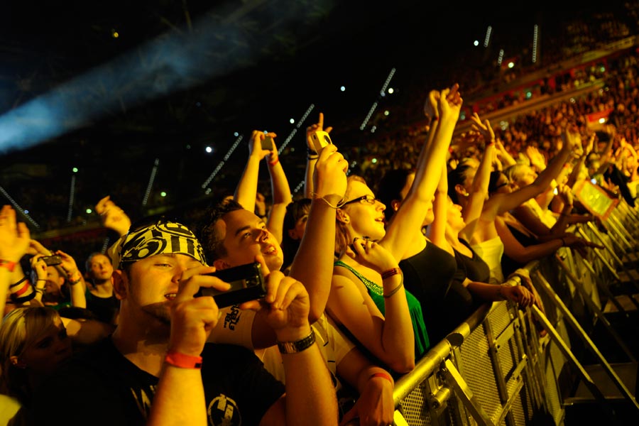 Black Eyed Peas – Die Peas machten Halt in der Arena. – 40.000 Besucher kamen in die Arena.