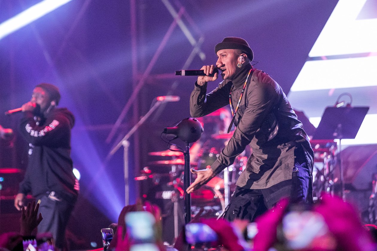 Black Eyed Peas Black Eyed Peas. (8/23) Die Phase nach dem Abgang Fergies hat begonnen das