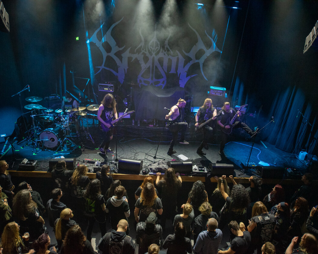 Die finnischen Melodic Death-Metaller auf Tour mit Finntroll. – Brymir.