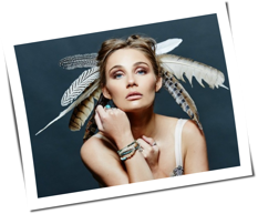 Clare Bowen