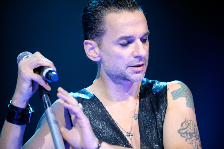 Depeche Mode – Martin, Dave und Andy rocken das Badnerland. – Die Fans mussten etwas länger warten...