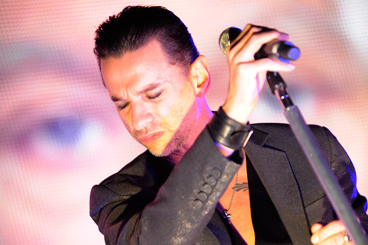 Depeche Mode – Martin, Dave und Andy rocken das Badnerland. – In Mannheim kamen 12.000 in die ausverkaufte Arena...