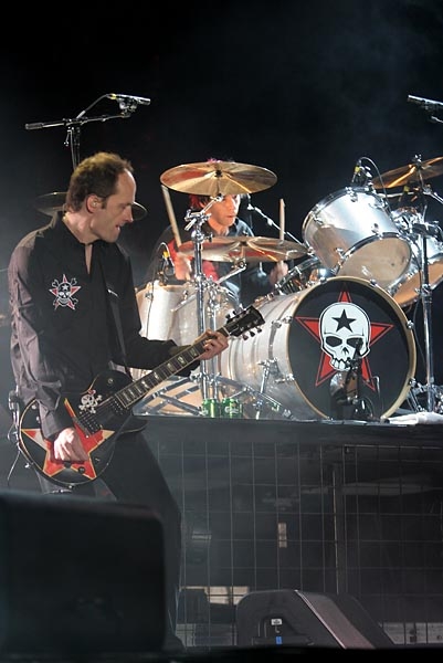 Die Toten Hosen – (2/20) – Mit Gips über der Toten Hose. – laut.de – Foto