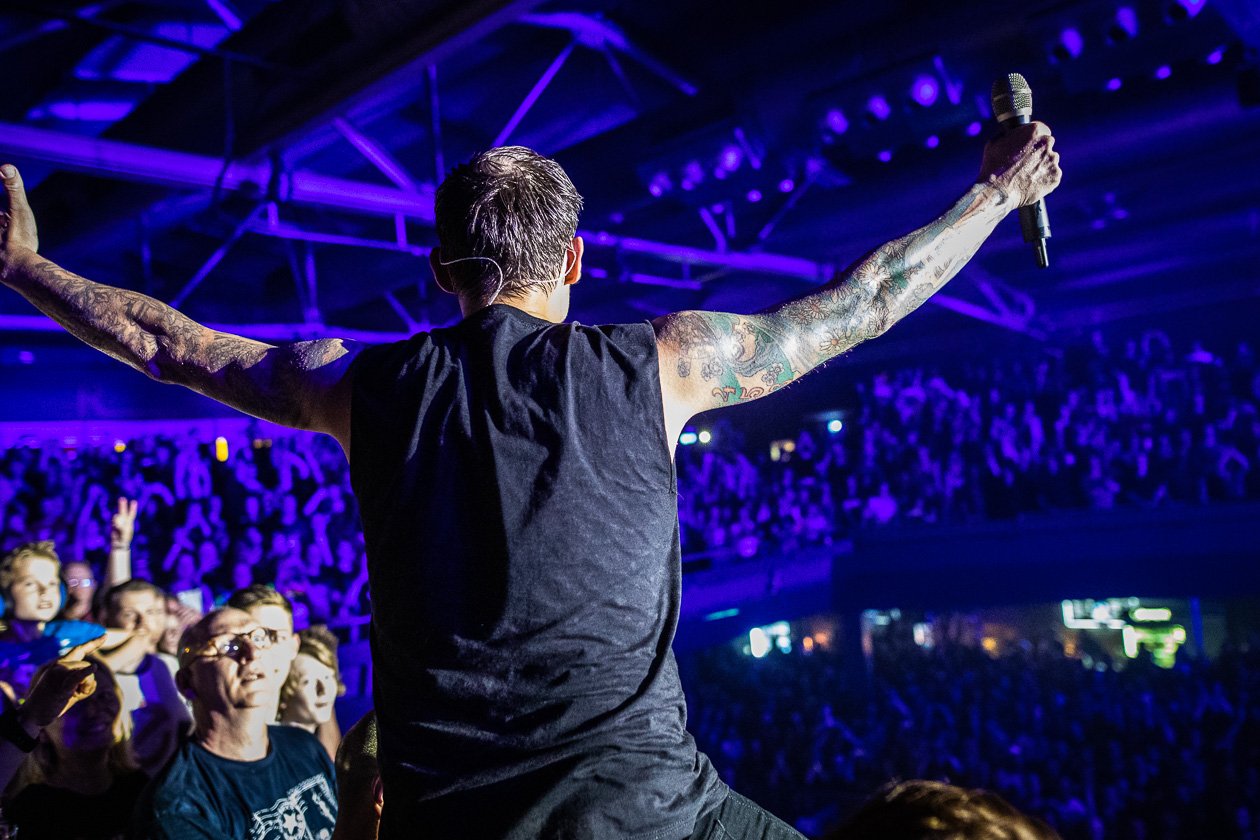 Donots Donots. (13/26) Celebrating 25 years of Vollgas! laut.de