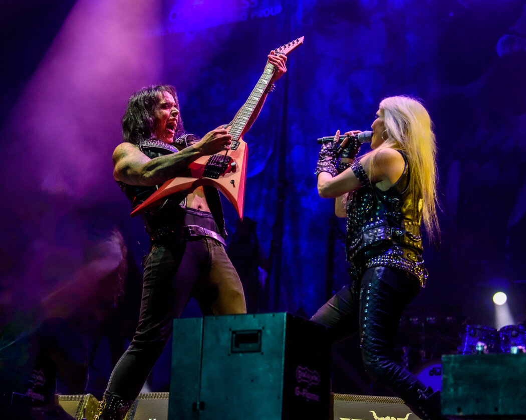 Doro – Doro. (6/21) – Die Metal-Gemeinde feiert 40 Jahre Doro - die ...