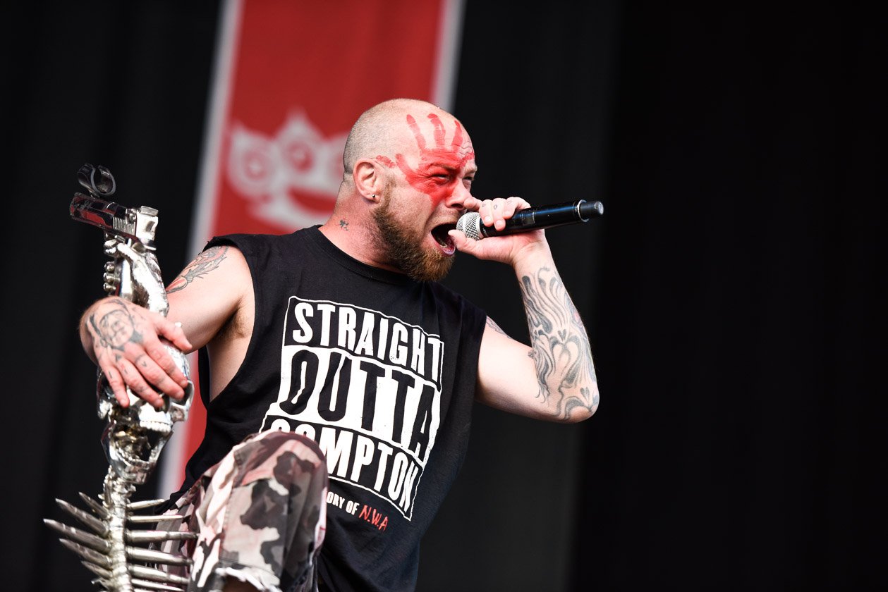 Five Finger Death Punch Ghost. (1/9) Auf Festivals gesetzt Die Amis um Sänger Ghost. laut